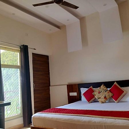 Sunny Pines Resort Lansdowne Extérieur photo