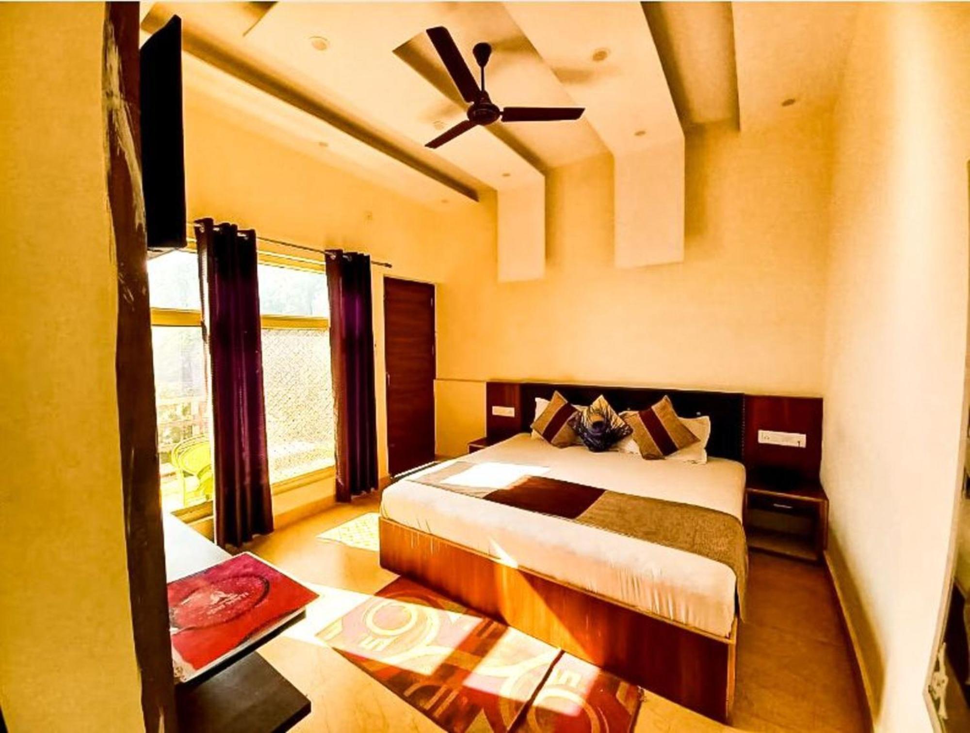Sunny Pines Resort Lansdowne Extérieur photo